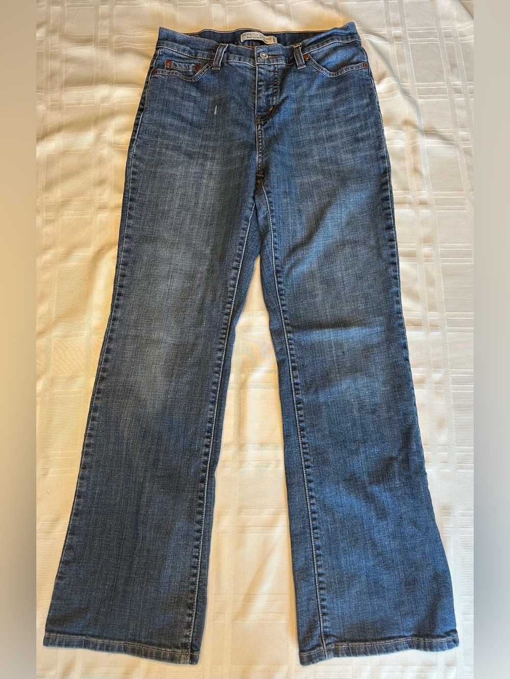 Levis 512 Perfectly Slimming Womens Jeans Size 8M Bootcut Mid Rise Flap Pocket